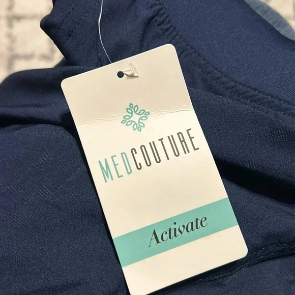 Medcouture Scrub Pants Size XSP NWT Active - Picture 7 of 7